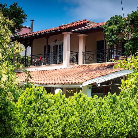 Tholeto Apartments Агиос-Гордиос Экстерьер фото