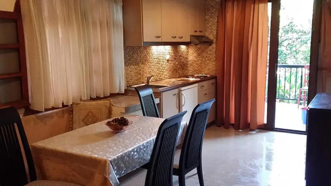 Tholeto Apartments Агиос-Гордиос Экстерьер фото