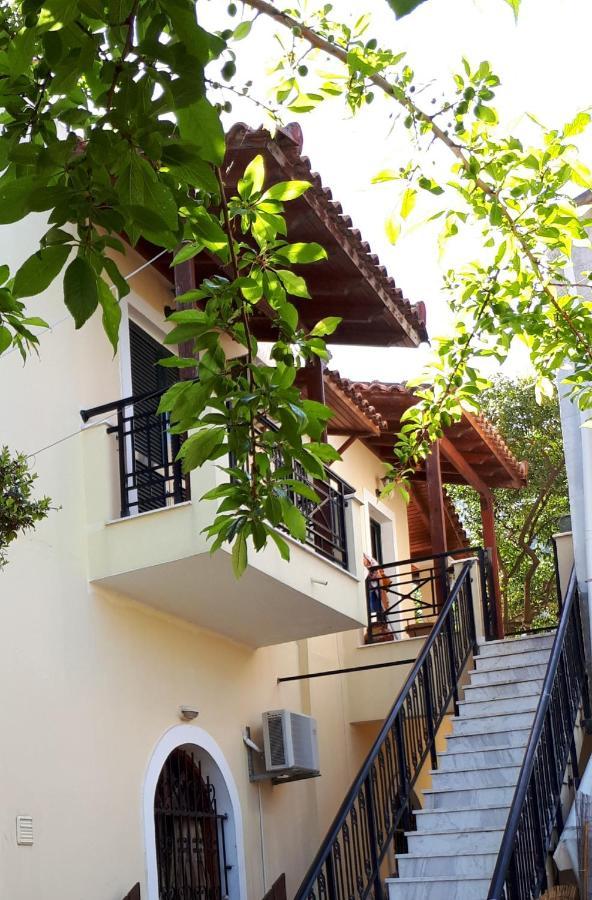 Tholeto Apartments Агиос-Гордиос Экстерьер фото